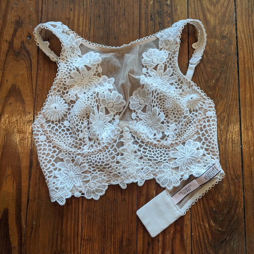 Victoria's Secret long line lace bra/bralett 32B